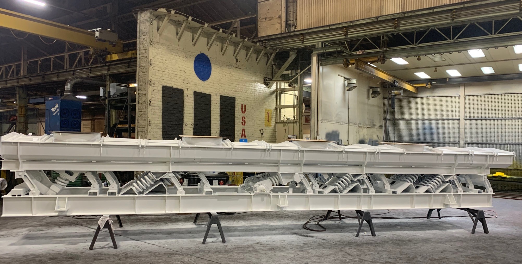 Why Choose a Vibrating Conveyor Over a Belt Conveyor? ster Industries